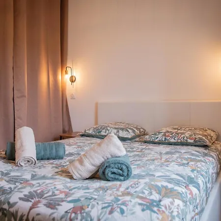 Apartment La Vezere - Exclusif & Au Coeur Des Eyzies *