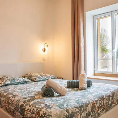 Apartment La Vezere - Exclusif & Au Coeur Des Eyzies